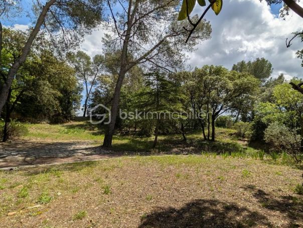 A vendre MAISON  6 PIECES 159 M2  PRADES LE LEZ