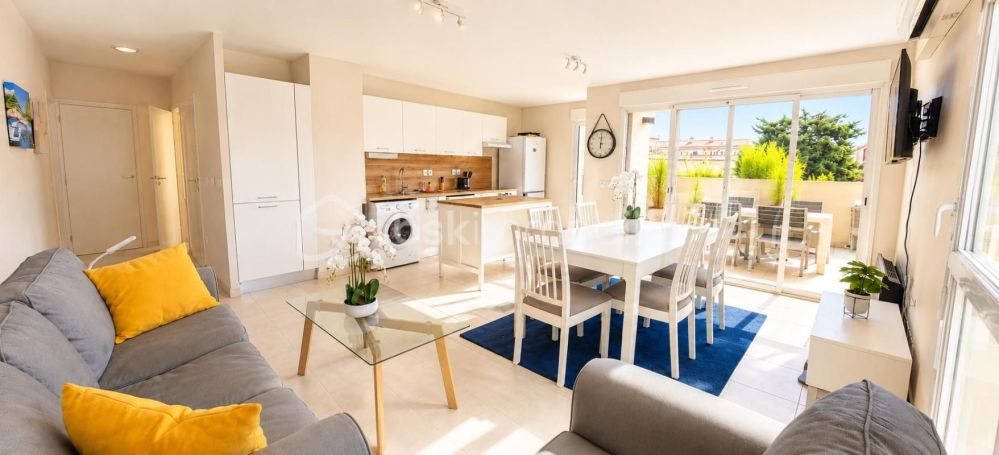 A louer APPARTEMENT T4 80 M2 TERRASSE BORD DE MER FRONTIGNAN