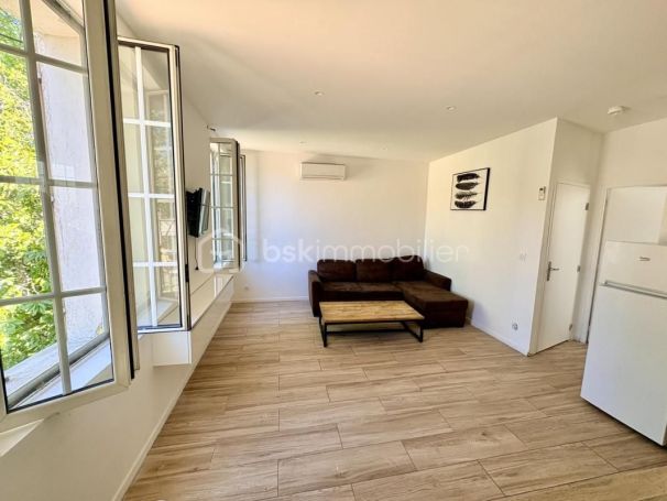 A louer APPARTEMENT T2 37 M2 BORD DE MER LA SEYNE SUR MER
