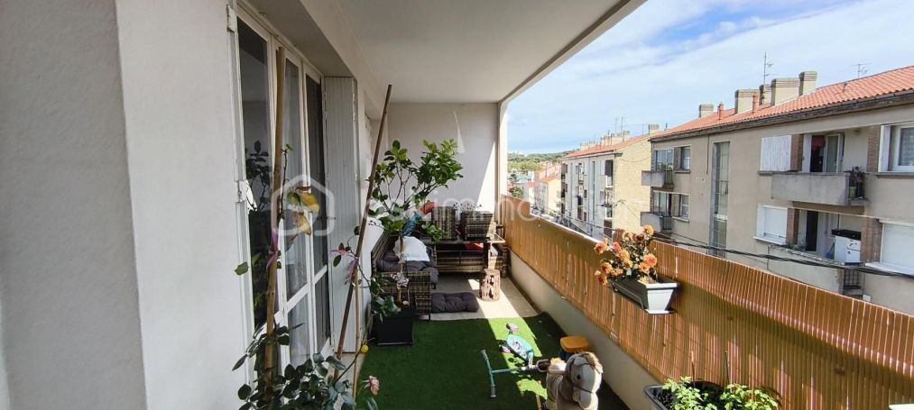 A louer APPARTEMENT T4 80 M2 TERRASSE BORD DE MER LA SEYNE SUR MER