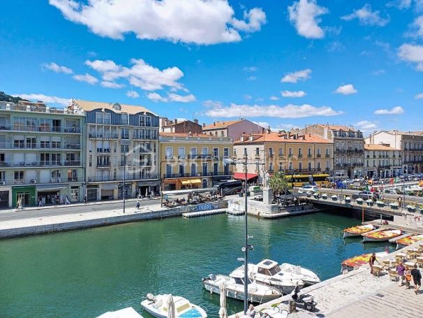 A louer APPARTEMENT DUPLEX T4 120 M2 TERRASSE BORD DE MER SETE