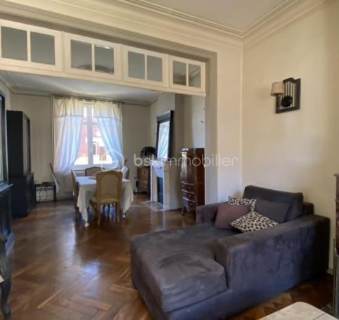 A louer MAISON  DE MAîTRE  COURCELLES LE COMTE