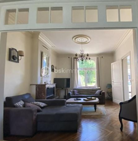 A louer MAISON  DE MAîTRE  COURCELLES LE COMTE
