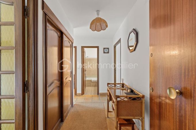 A louer APPARTEMENT T2 50 M2  VENCE