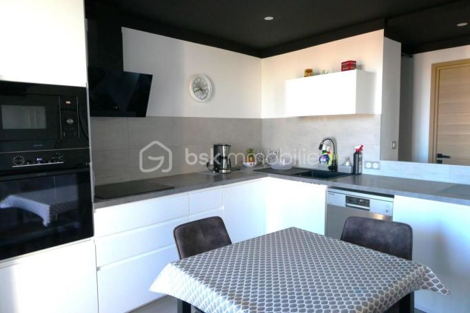 A louer APPARTEMENT T3 65 M2  ALES