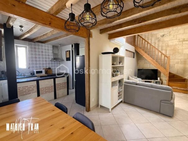 A louer MAISON DE MAîTRE COUTRAS