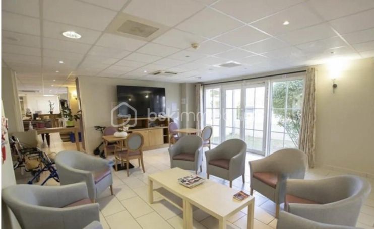 A louer STUDIO  28 M2  SAINT JULIEN DE L ESCAP