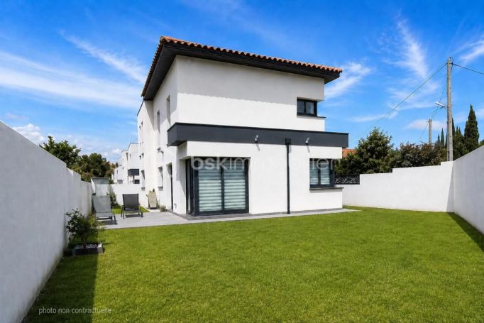 A louer MAISON  CONTEMPORAINE  PERPIGNAN