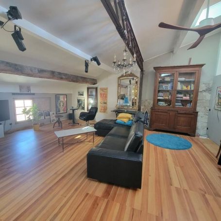 A louer LOFT DUPLEX T4 125 M2 PEZENAS