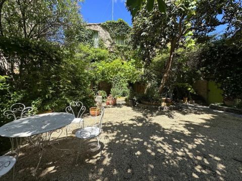 A louer MAISON  DE MAîTRE  PEZENAS