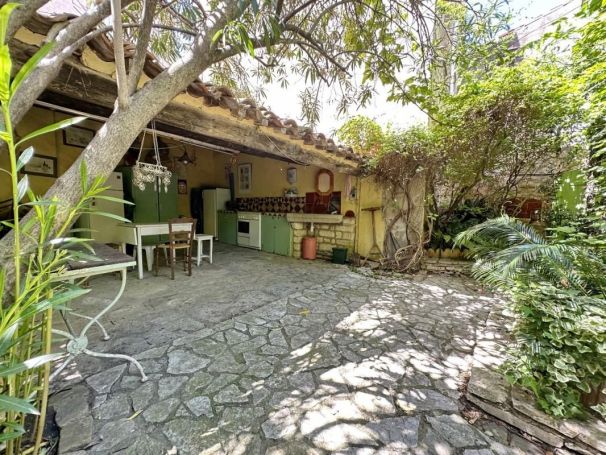 A louer MAISON  DE MAîTRE  PEZENAS