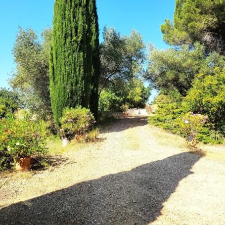 A louer MAISON  6 PIECES 180 M2  MONTAGNAC