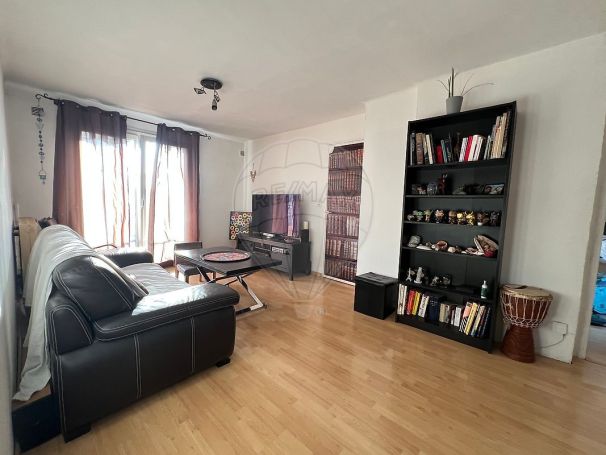 A louer APPARTEMENT T4 68 M2 BORD DE MER CANNES