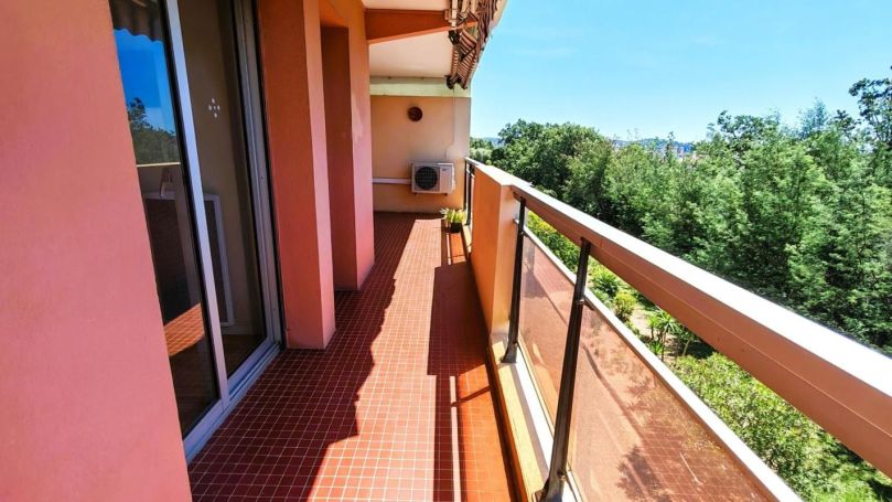 A louer APPARTEMENT T2 46 M2 TERRASSE BORD DE MER FREJUS