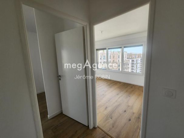 A louer APPARTEMENT DUPLEX NEUF T4 93 M2 TERRASSE  BORDEAUX