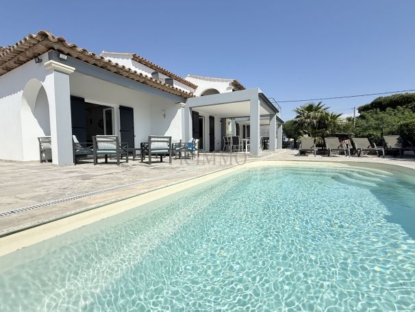 A vendre MAISON  5 PIECES 119 M2 PIEDS DANS L'EAU LES ISSAMBRES