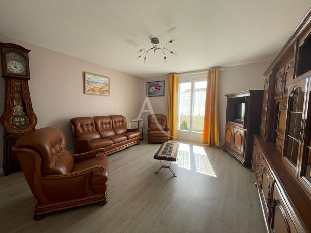 A vendre MAISON  3 PIECES 76 M2 BORD DE MER LONGEVILLE SUR MER