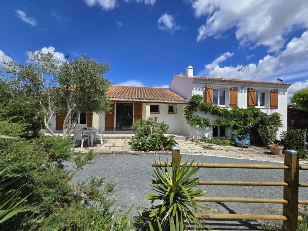 A vendre MAISON  8 PIECES 128 M2 BORD DE MER SAINT JEAN DE MONTS