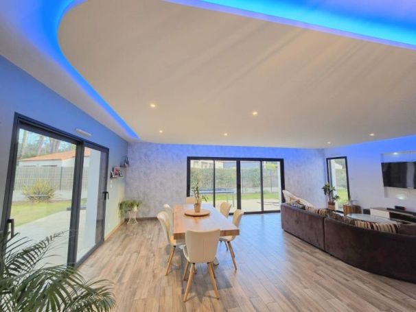 A vendre MAISON  5 PIECES 146 M2 PLAGE à PIED SAINT JEAN DE MONTS