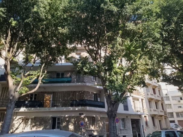 A louer APPARTEMENT NEUF T2 49 M2 BORD DE MER TOULON