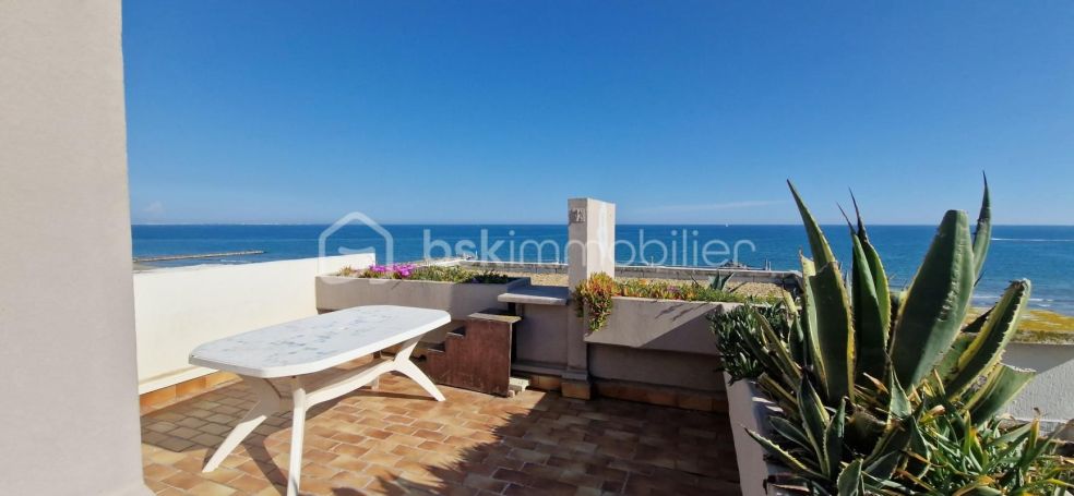 A louer APPARTEMENT NEUF T2 46 M2 TERRASSE PIEDS DANS L'EAU MAUGUIO
