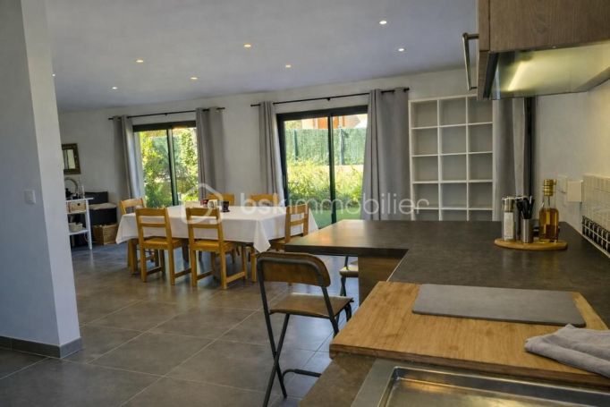 A louer MAISON  6 PIECES 160 M2  ROCBARON