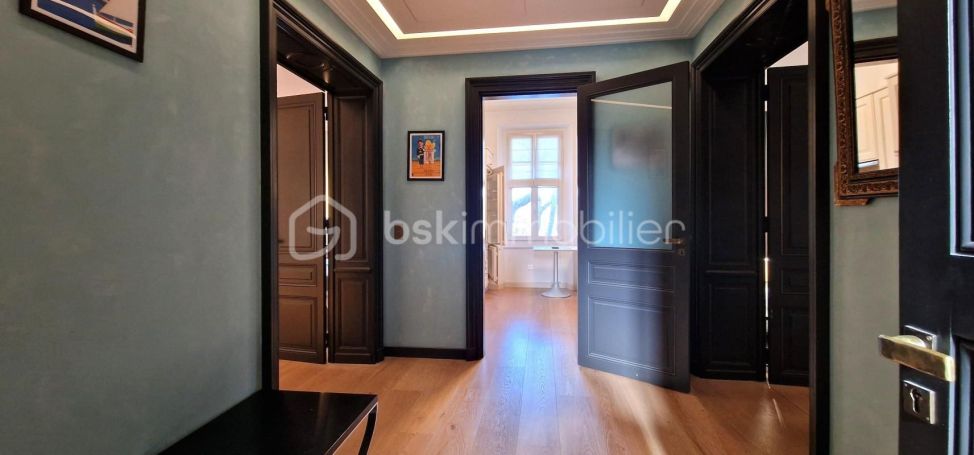 A louer APPARTEMENT DE PRESTIGE T4 114 M2 TERRASSE BORD DE MER SAINT TROPEZ