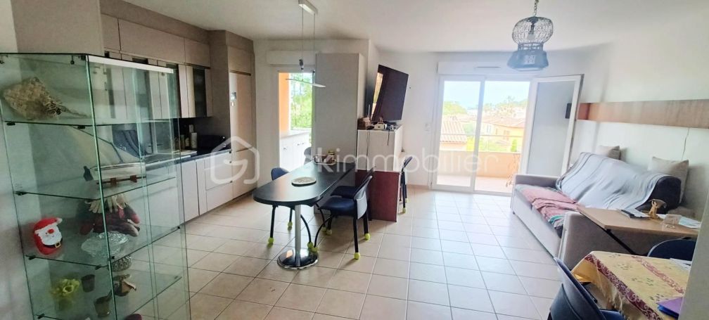 A louer APPARTEMENT T3 63 M2 TERRASSE BORD DE MER LA SEYNE SUR MER