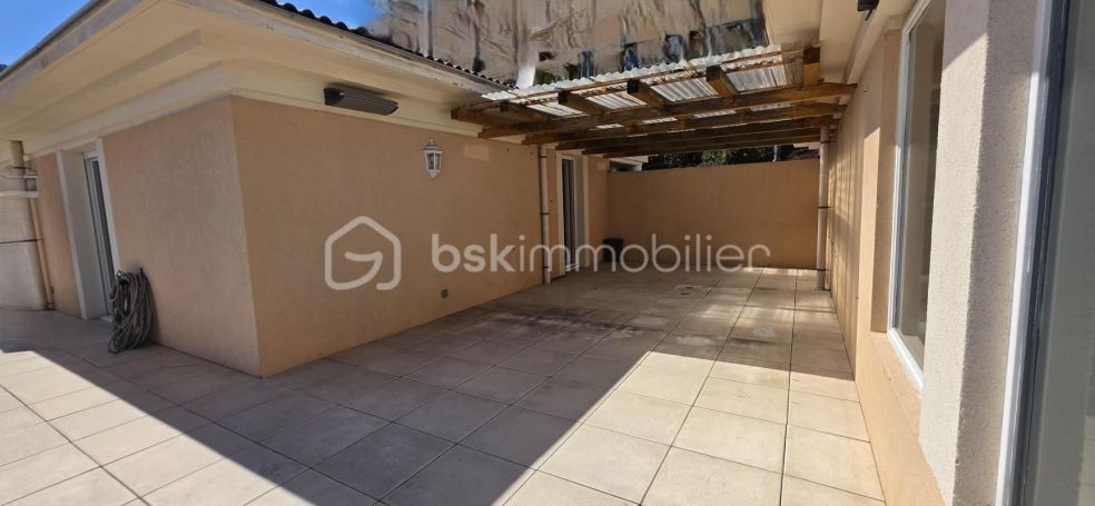 A louer PENTHOUSE DE PRESTIGE T4 85 M2 TERRASSE BORD DE MER BEAUSOLEIL