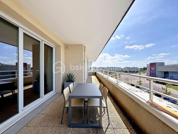 A louer APPARTEMENT T5 139 M2 TERRASSE  CAEN