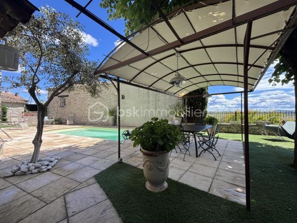 A louer APPARTEMENT  220 M2 TERRASSE  MONS