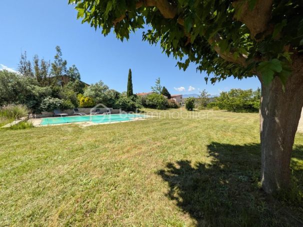 A louer MAISON  5 PIECES 128 M2  VINCA