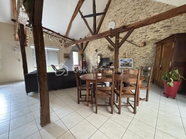 A louer LONGèRE  7 PIECES 160 M2  BELLIGNE