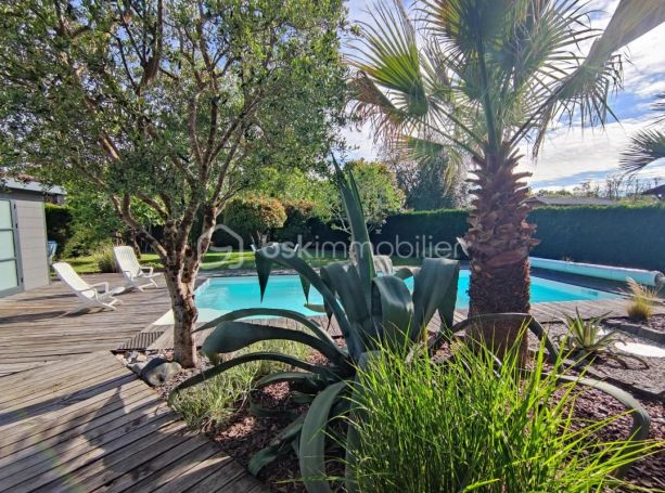 A vendre MAISON  5 PIECES 175 M2  MIOS