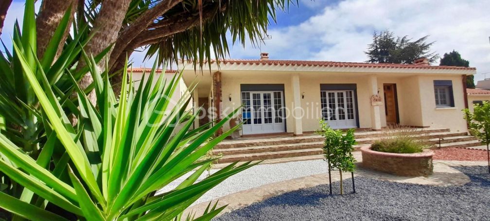 A louer MAISON  4 PIECES 116 M2 BORD DE MER SAINT LAURENT DE LA SALANQUE