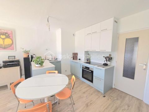 A louer APPARTEMENT T3 58 M2 BORD DE MER SETE