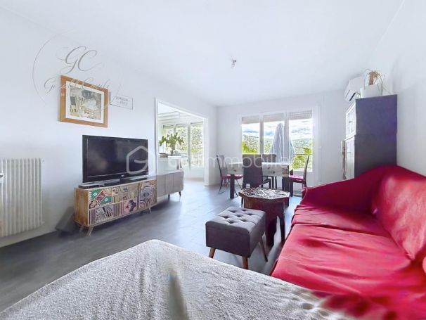 A louer APPARTEMENT T4 73 M2 TERRASSE  GRASSE