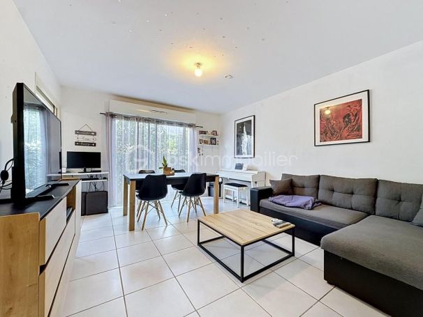 A louer APPARTEMENT T2 42 M2 TERRASSE  CASTELNAU LE LEZ