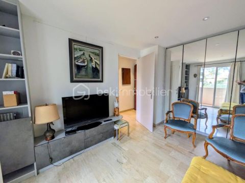 A louer STUDIO 26 M2 BORD DE MER LE CANNET