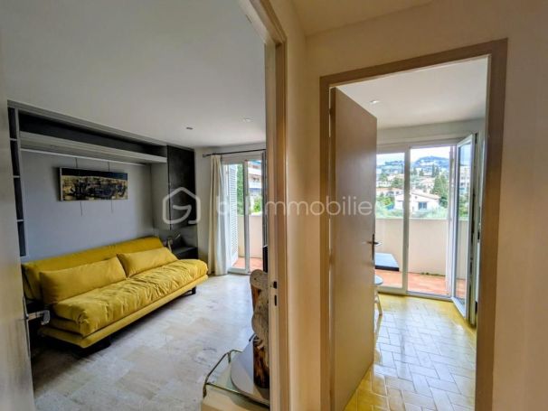A louer STUDIO  26 M2 BORD DE MER LE CANNET