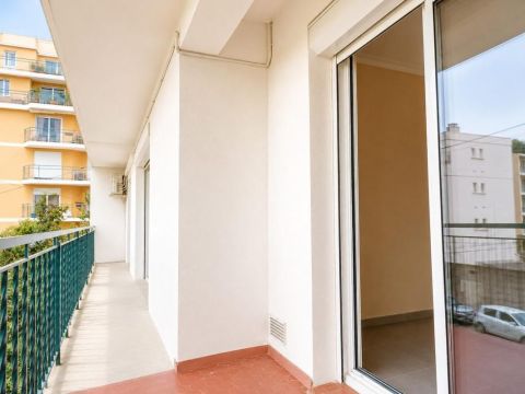 A louer APPARTEMENT T4 76 M2 BORD DE MER NARBONNE