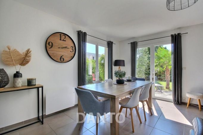 A louer MAISON CONTEMPORAINE BORD DE MER LA BAULE ESCOUBLAC