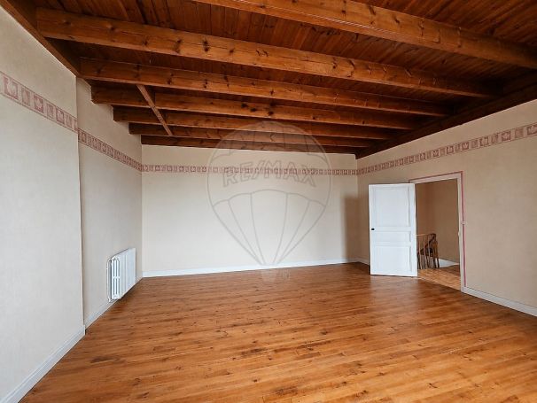 A louer MAISON  DE MAîTRE  MIGRON