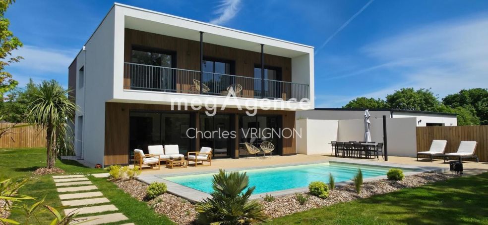 A louer MAISON  CONTEMPORAINE BORD DE MER TALMONT SAINT HILAIRE
