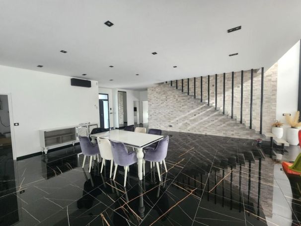 A louer MAISON  D'ARCHITECTE  BEYCHAC ET CAILLAU