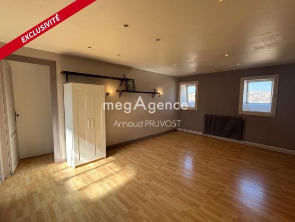 A louer APPARTEMENT T5 87 M2  BORDEAUX