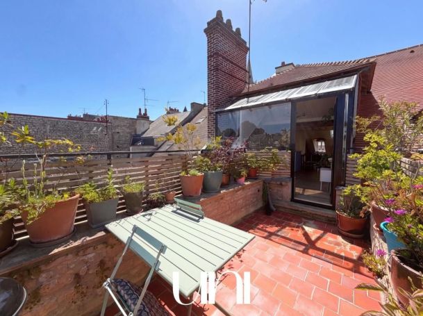 A louer APPARTEMENT DUPLEX T4 106 M2 TERRASSE  CAEN