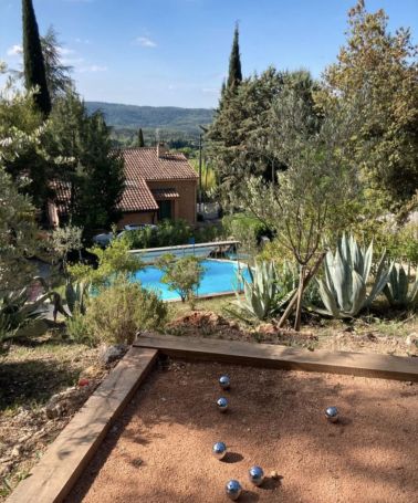 A vendre MAISON 7 PIECES 98 M2 VILLECROZE