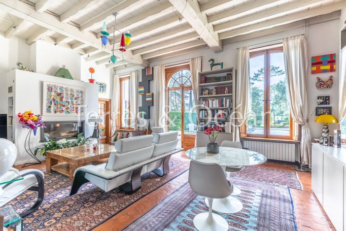 A vendre MAISON  11 PIECES 307 M2  SOORTS HOSSEGOR