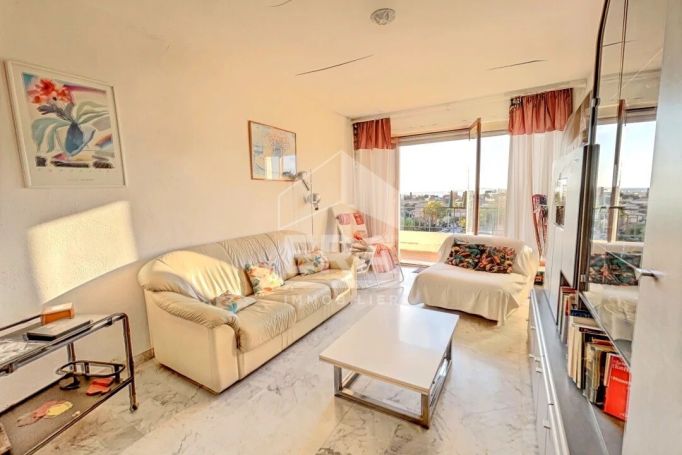 A louer APPARTEMENT T3 67 M2 TERRASSE VUE MER CAGNES SUR MER